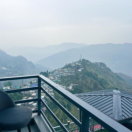 Living On The Edge A Luxury Stay Mussoorie Eksteriør bilde
