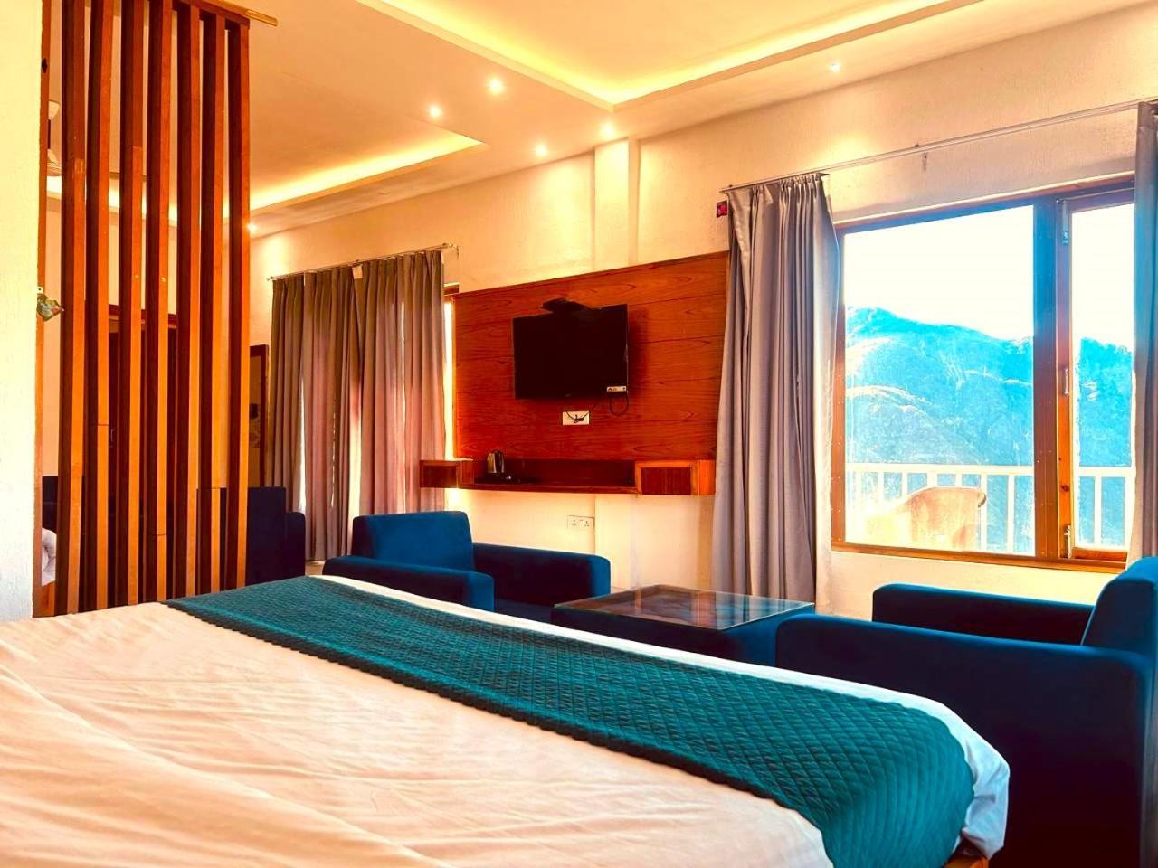 Living On The Edge A Luxury Stay Mussoorie Eksteriør bilde