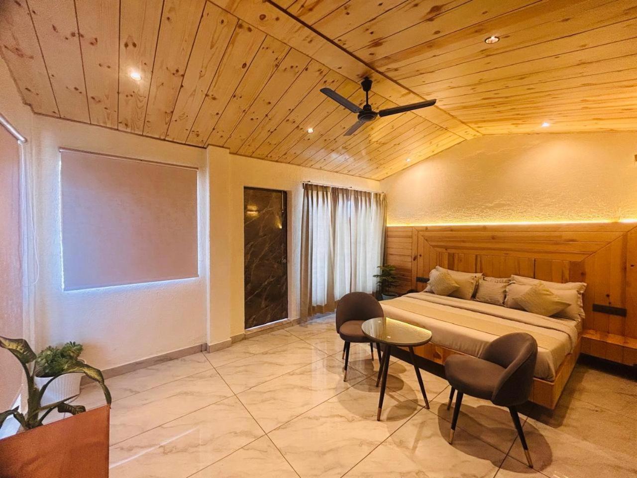 Living On The Edge A Luxury Stay Mussoorie Eksteriør bilde